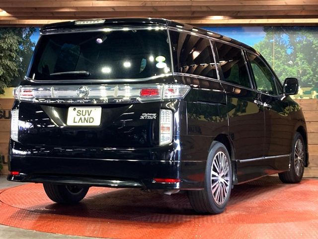 NISSAN ELGRAND 2018 Image 31