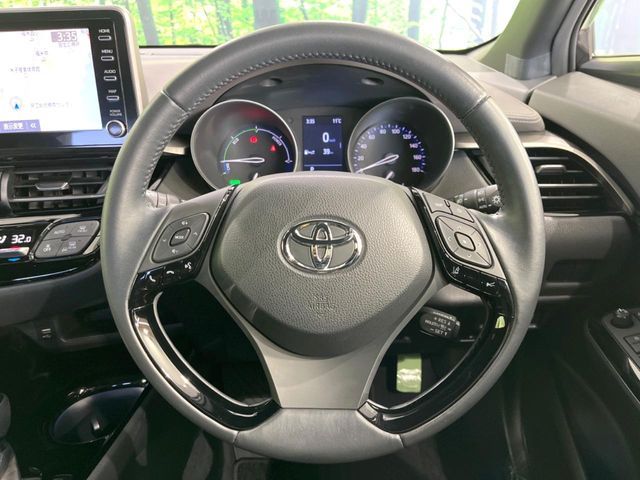 TOYOTA C-HR 2020 Image 31