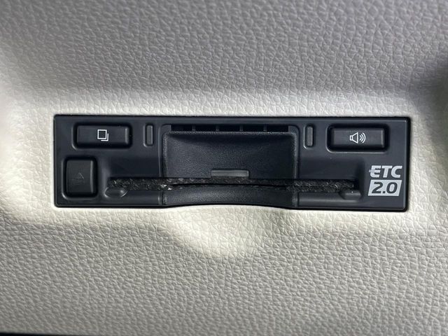 TOYOTA SIENTA HYBRID 2025 Image 31