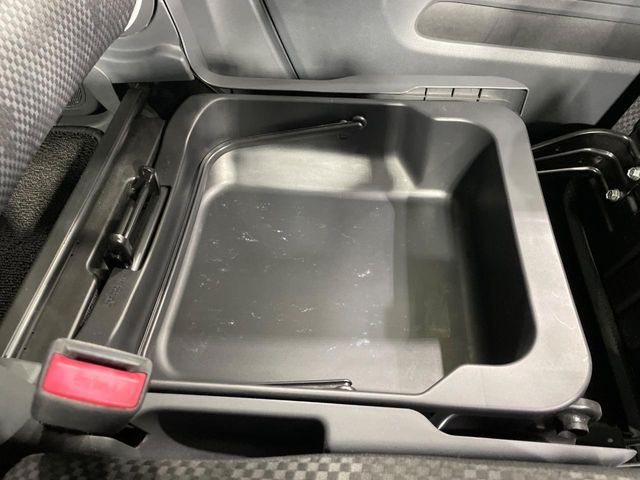 SUZUKI HUSTLER 2017 Image 31