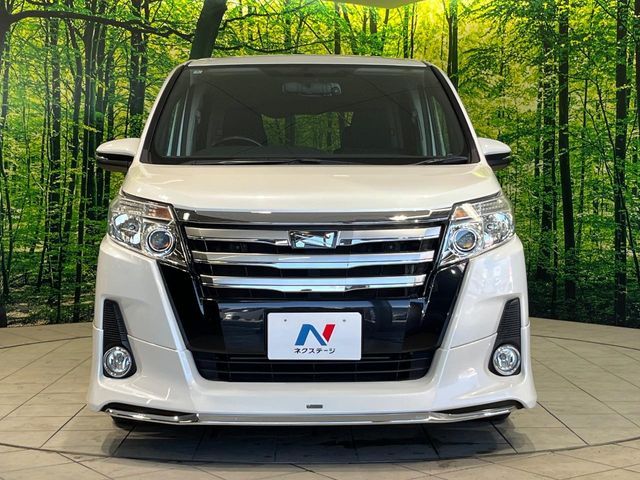 TOYOTA NOAH 2014 Image 31