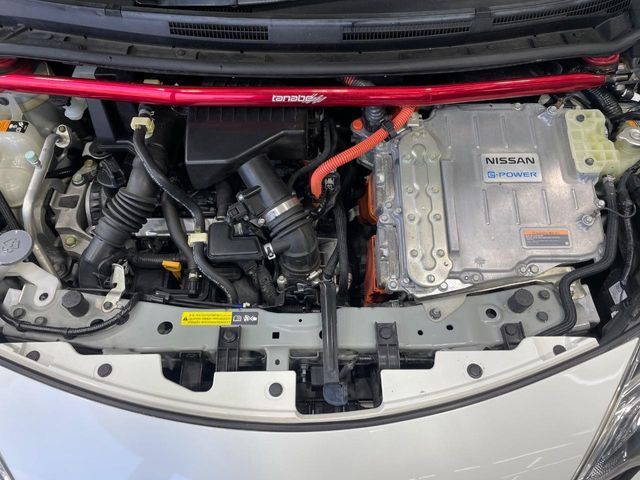 NISSAN NOTE 2017 Image 31