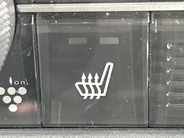 HONDA N BOX CUSTOM 4WD 2022 Image 31