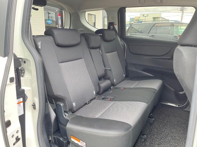 TOYOTA SIENTA HYBRID 2020 Image 31