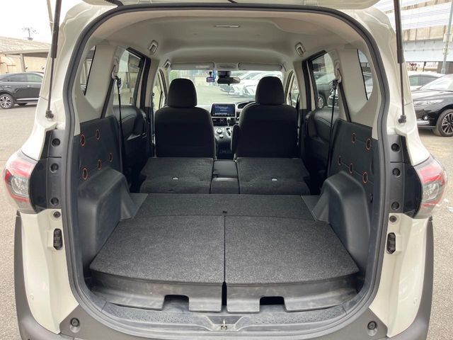 TOYOTA SIENTA HYBRID 2020 Image 31