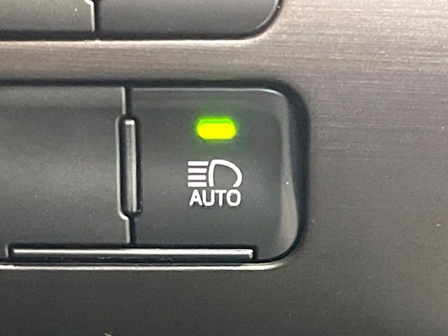 TOYOTA PRIUS 2021 Image 31