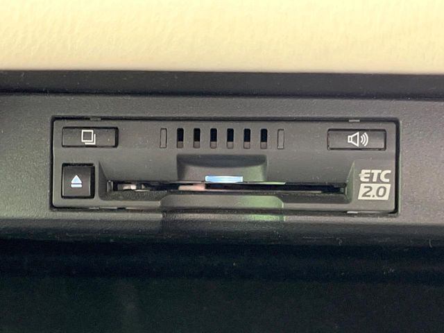 TOYOTA LEXUS NX300 2018 Image 31