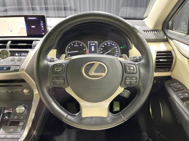 TOYOTA LEXUS NX300 2018 Image 31