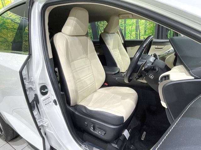 TOYOTA LEXUS NX300 2018 Image 31