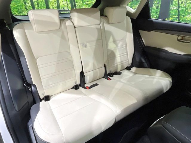 TOYOTA LEXUS NX300 2018 Image 31