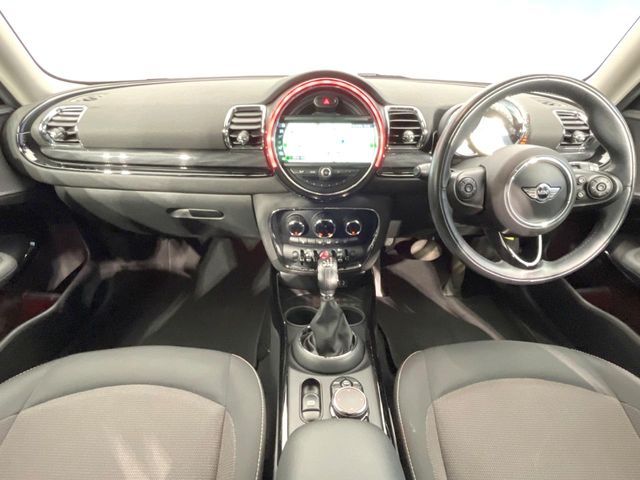 BMW MINI COOPER D CL 2017 Image 31