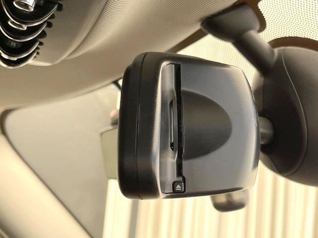 BMW MINI COOPER D CL 2017 Image 31