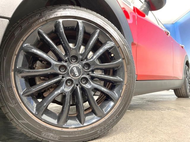 BMW MINI COOPER D CL 2017 Image 31