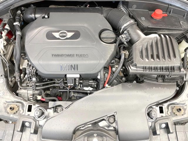 BMW MINI COOPER D CL 2017 Image 31