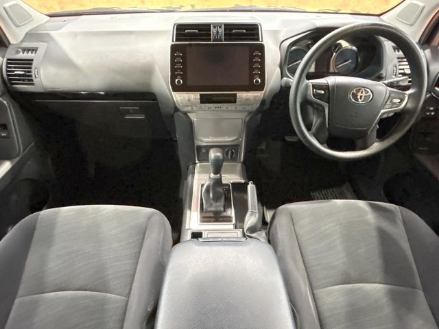 TOYOTA LANDCRUISER PRADO 2022 Image 31