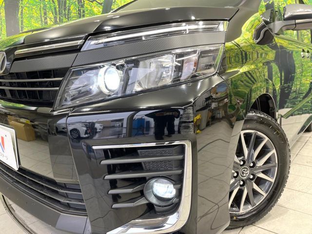 TOYOTA VOXY 2017 Image 31