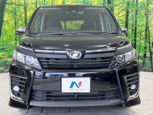 TOYOTA VOXY 2017 Image 31