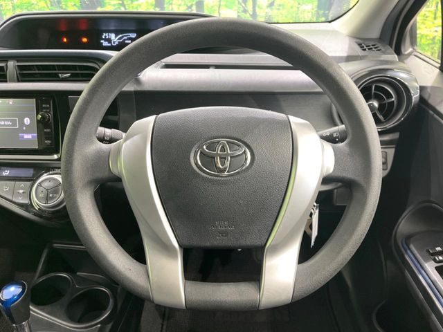 TOYOTA AQUA 2016 Image 31