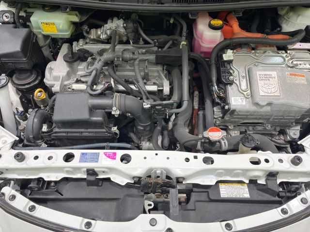 TOYOTA AQUA 2016 Image 31