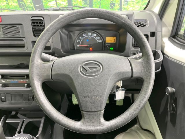 DAIHATSU HIJET TRUCK 4WD 2017 Image 31