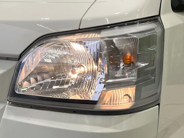 DAIHATSU HIJET TRUCK 4WD 2017 Image 31