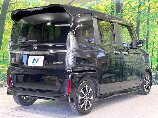 HONDA N BOX CUSTOM 2018 Image 31
