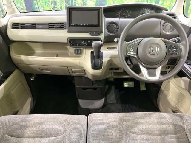 HONDA N BOX 2018 Image 31