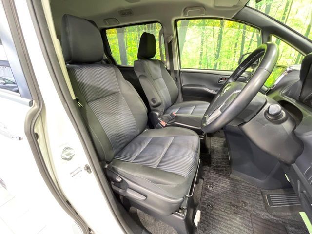 TOYOTA VOXY 2016 Image 31