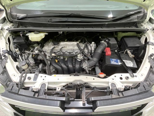 TOYOTA VOXY 2016 Image 31