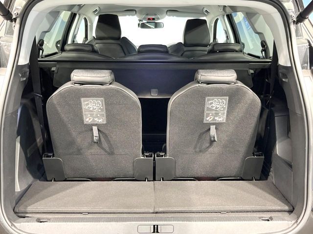 PEUGEOT 5008 2017 Image 31