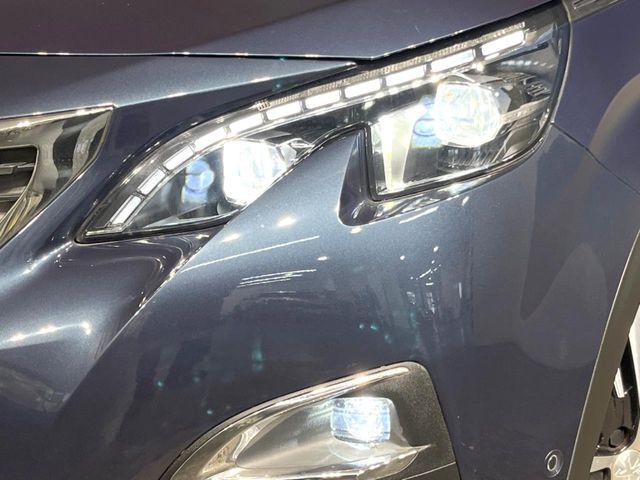 PEUGEOT 5008 2017 Image 31
