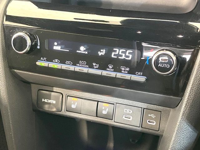 TOYOTA YARIS CROSS HYBRID 2025 Image 31