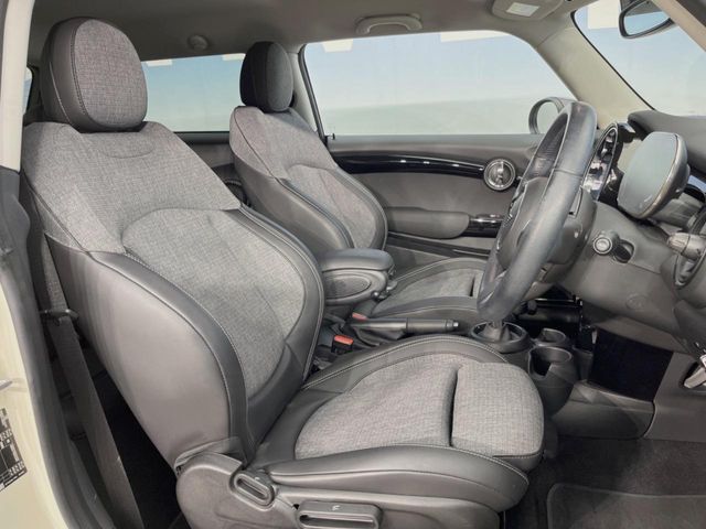 BMW MINI COOPER D 2021 Image 31