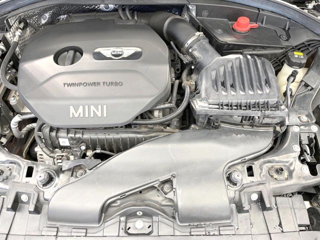 BMW MINI COOPER CLUB 2016 Image 31