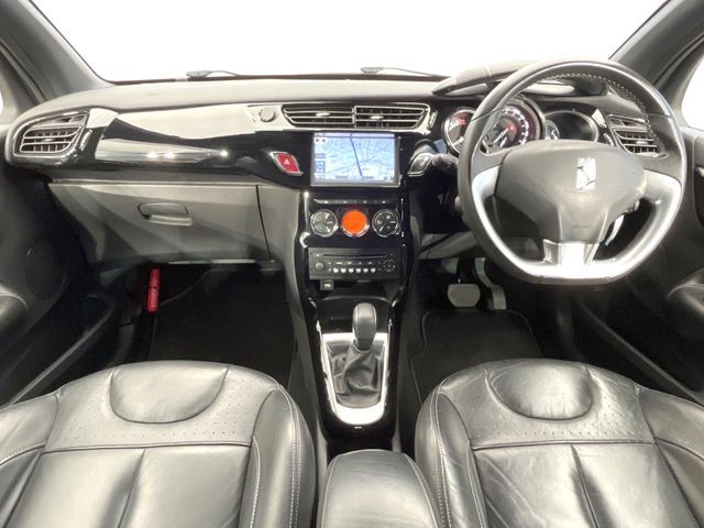 CITROEN DS3 2018 Image 31