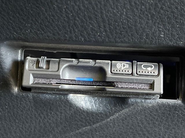 TOYOTA C-HR 2019 Image 31