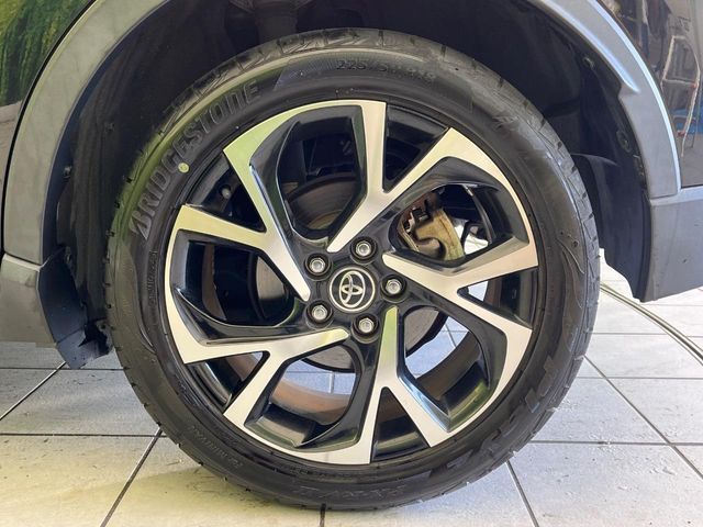 TOYOTA C-HR 2019 Image 31