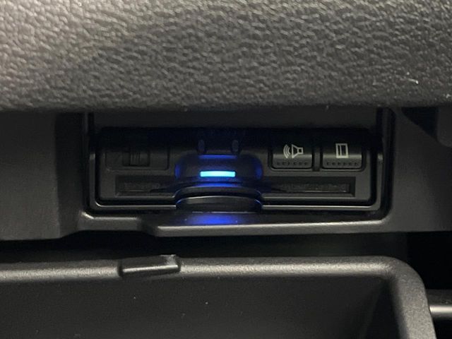 NISSAN SERENA  S-HYBRID 2019 Image 31