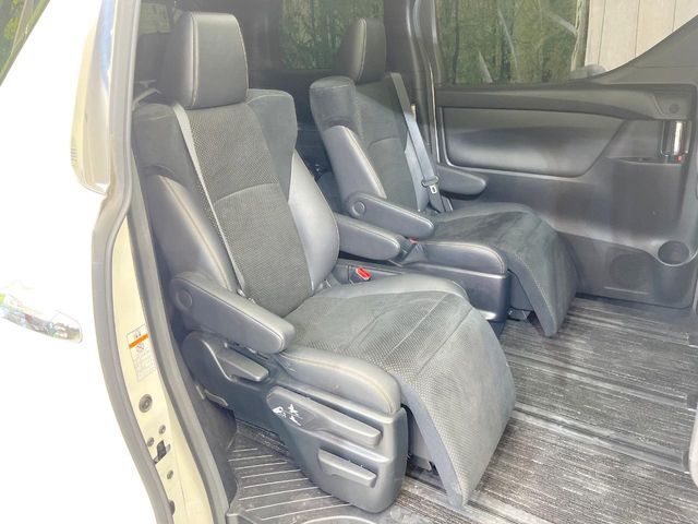 TOYOTA ALPHARD 2021 Image 31