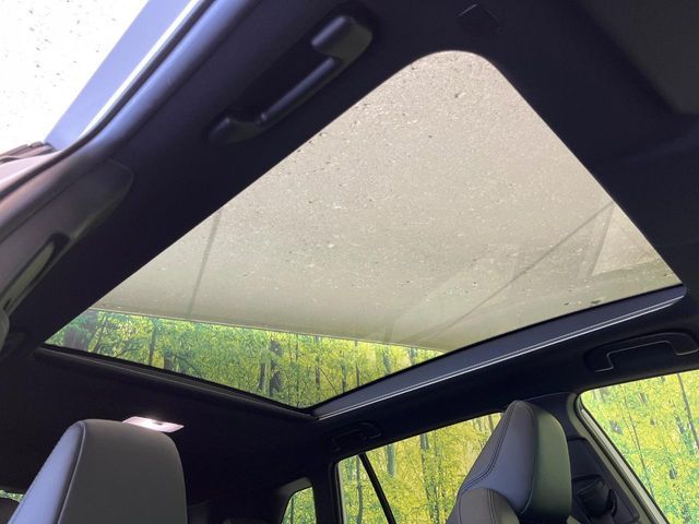 TOYOTA COROLLA CROSS HYBRID 2025 Image 31