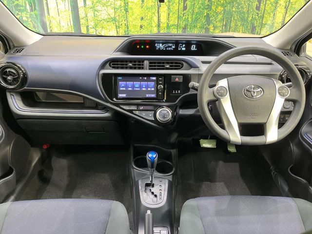 TOYOTA AQUA 2017 Image 31