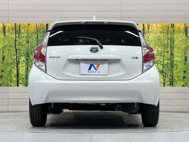 TOYOTA AQUA 2017 Image 31