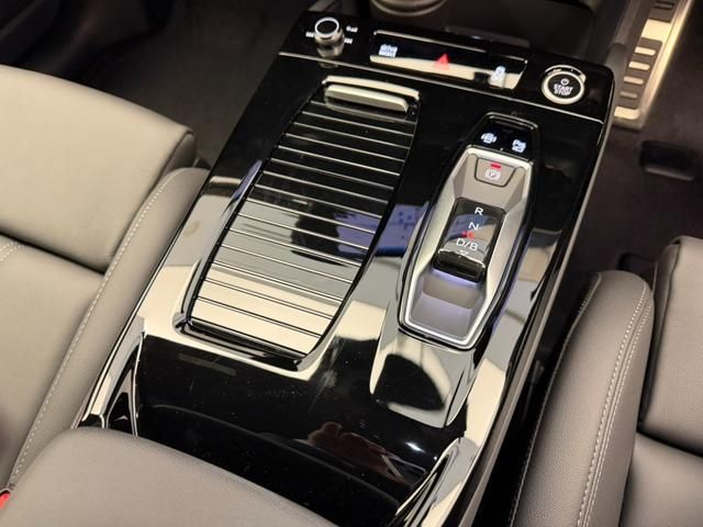 AUDI Q6 E-TRON 2025 Image 31