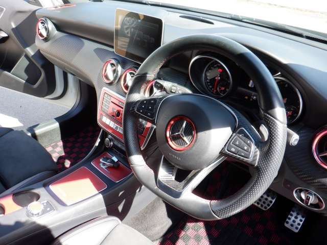 MERCEDES BENZ A CLAS 2017 Image 31