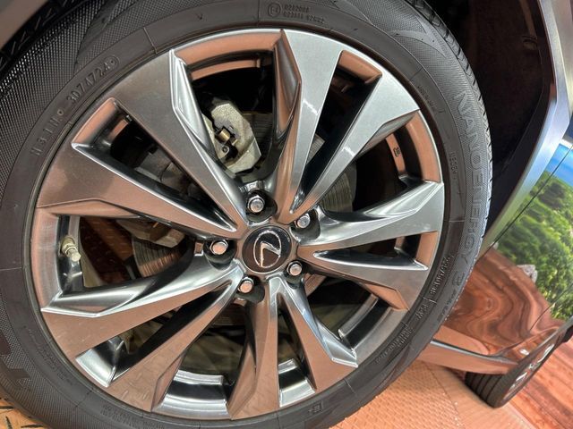 TOYOTA LEXUS UX250H 2019 Image 31