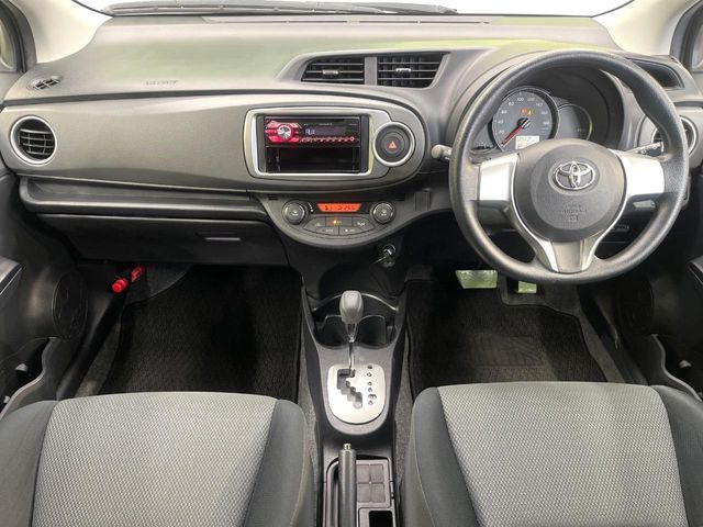 TOYOTA VITZ 2012 Image 31