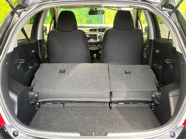 TOYOTA VITZ 2012 Image 31