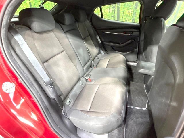 MAZDA 3 FASTBACK 2023 Image 31