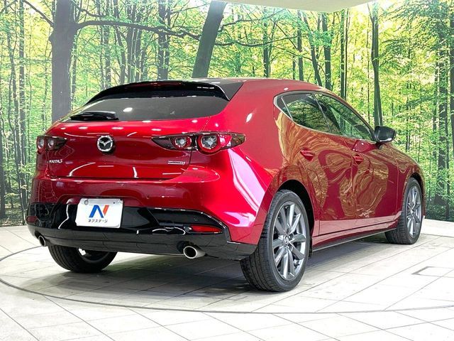 MAZDA 3 FASTBACK 2023 Image 31