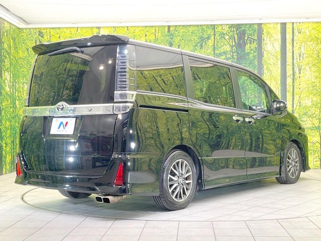 TOYOTA VOXY 2021 Image 31